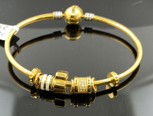 4 Reasons Why You Should Shop for Gold Bangles at Royal Dubai Jewellers