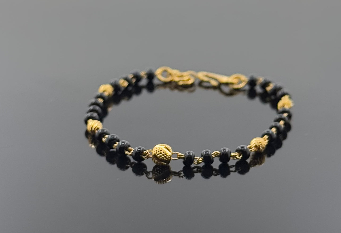 22k ChildrenBlack Bead  Bracelet BBB18