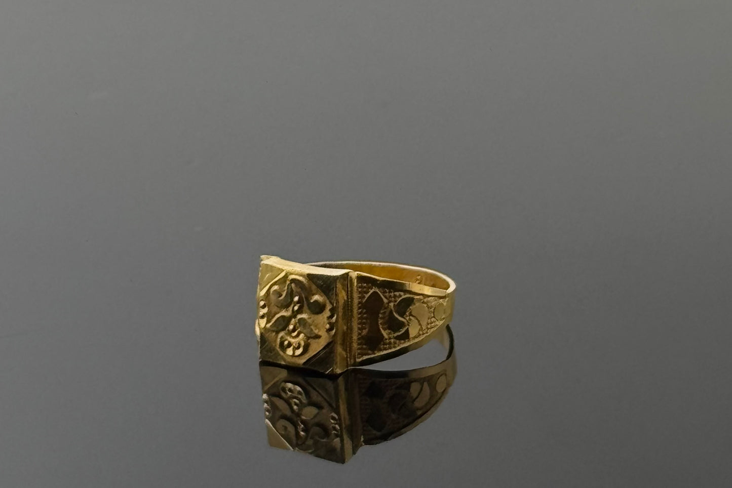 22k Simple Geometric Children Ring BBR23