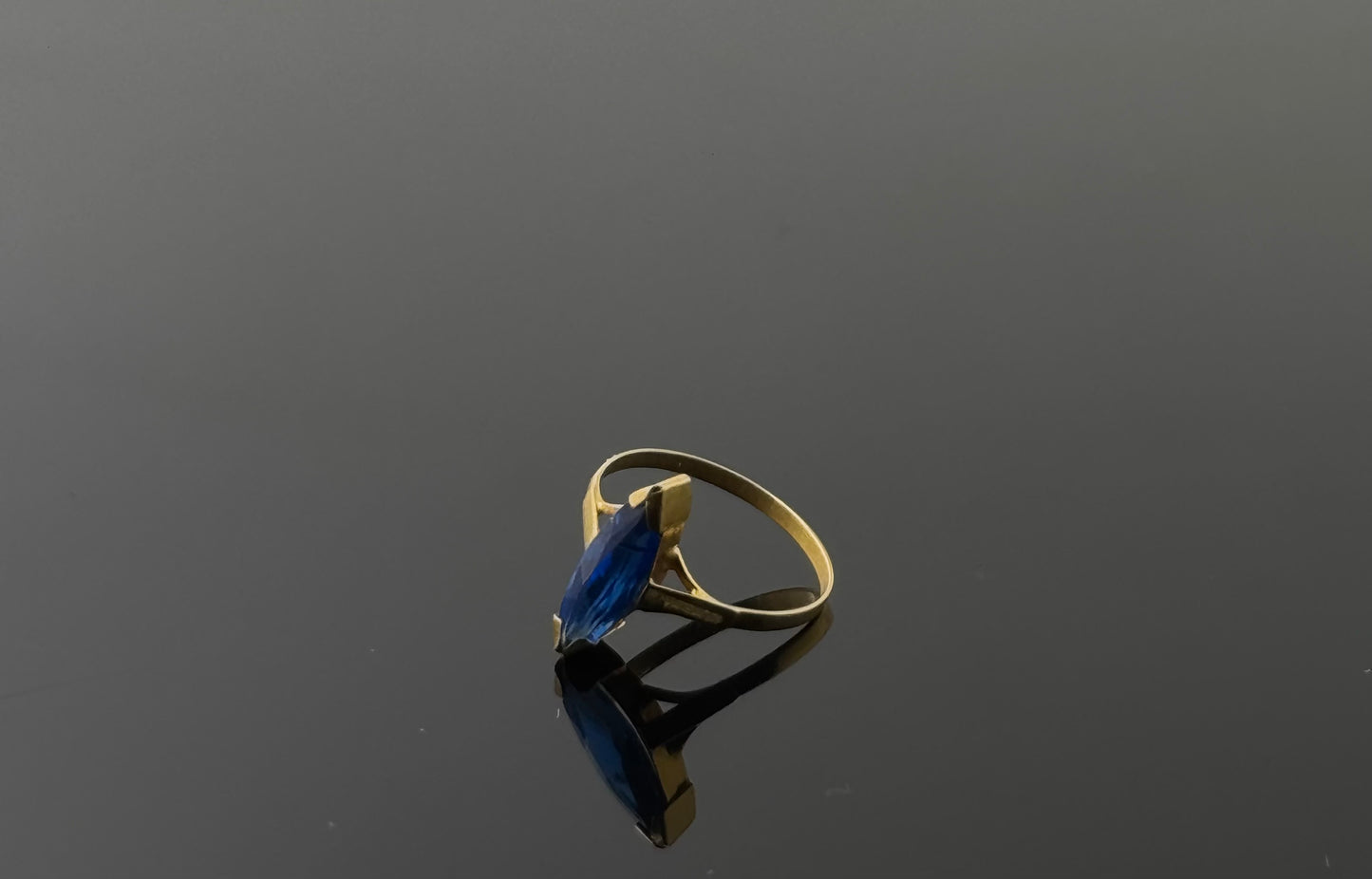 18k Simple Children Ring with Stones BBR67