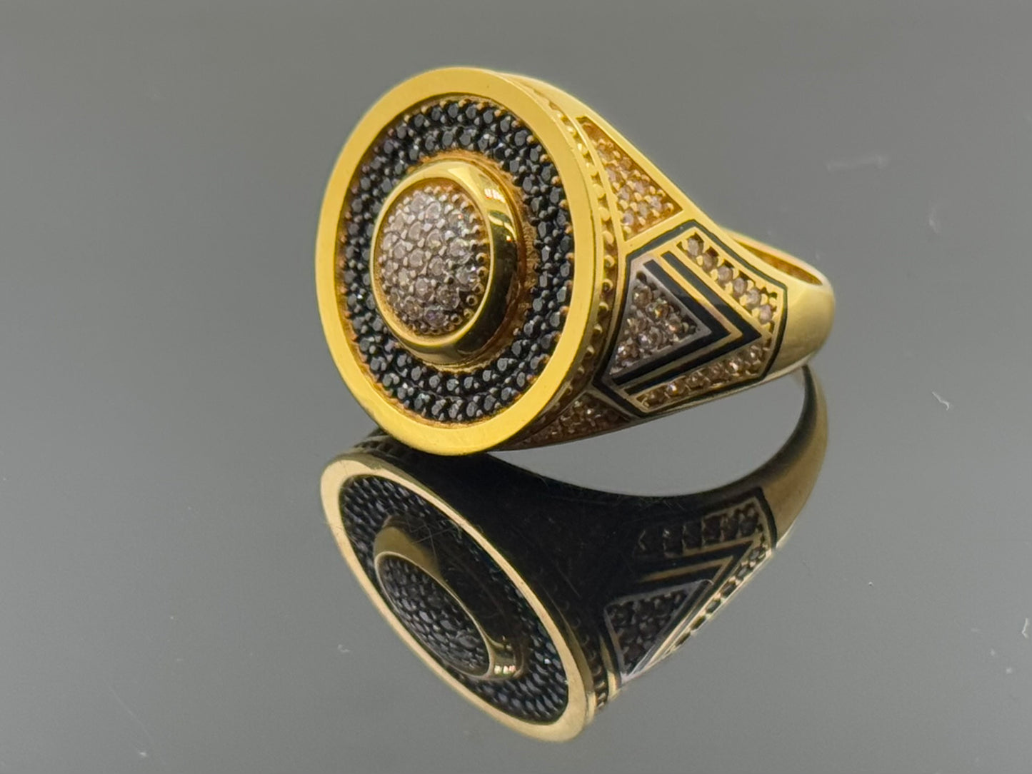 22k Elegant Men Designer Ring with Stones gr1343