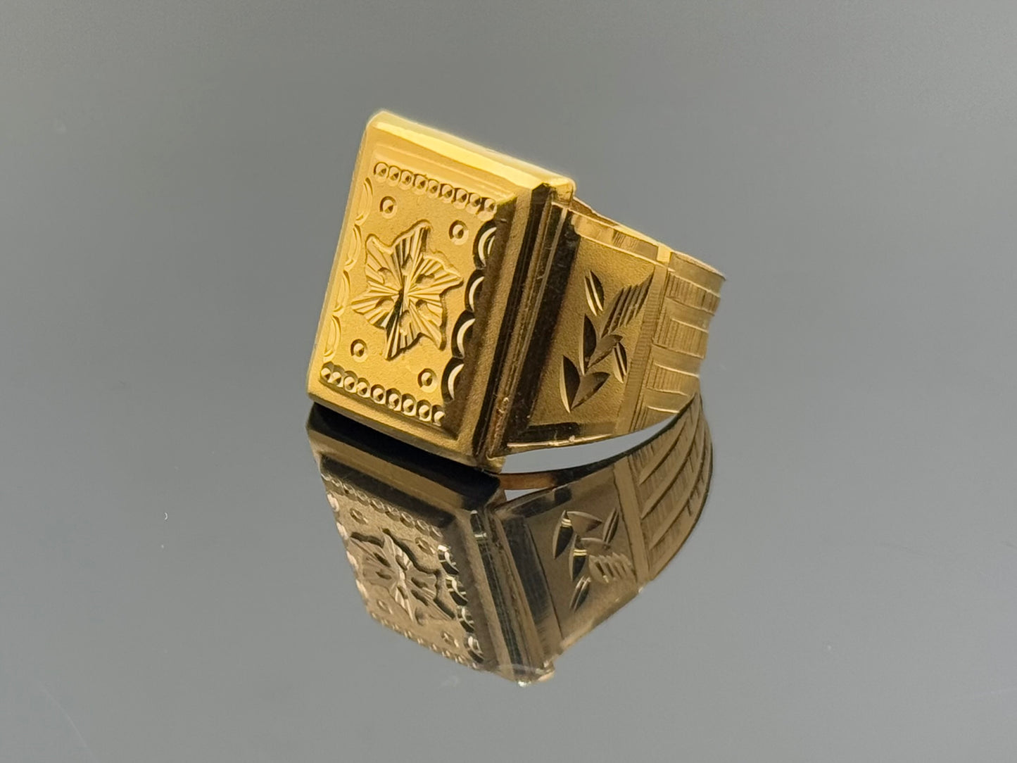 22k Elegant Men Geometric Ring gr1347