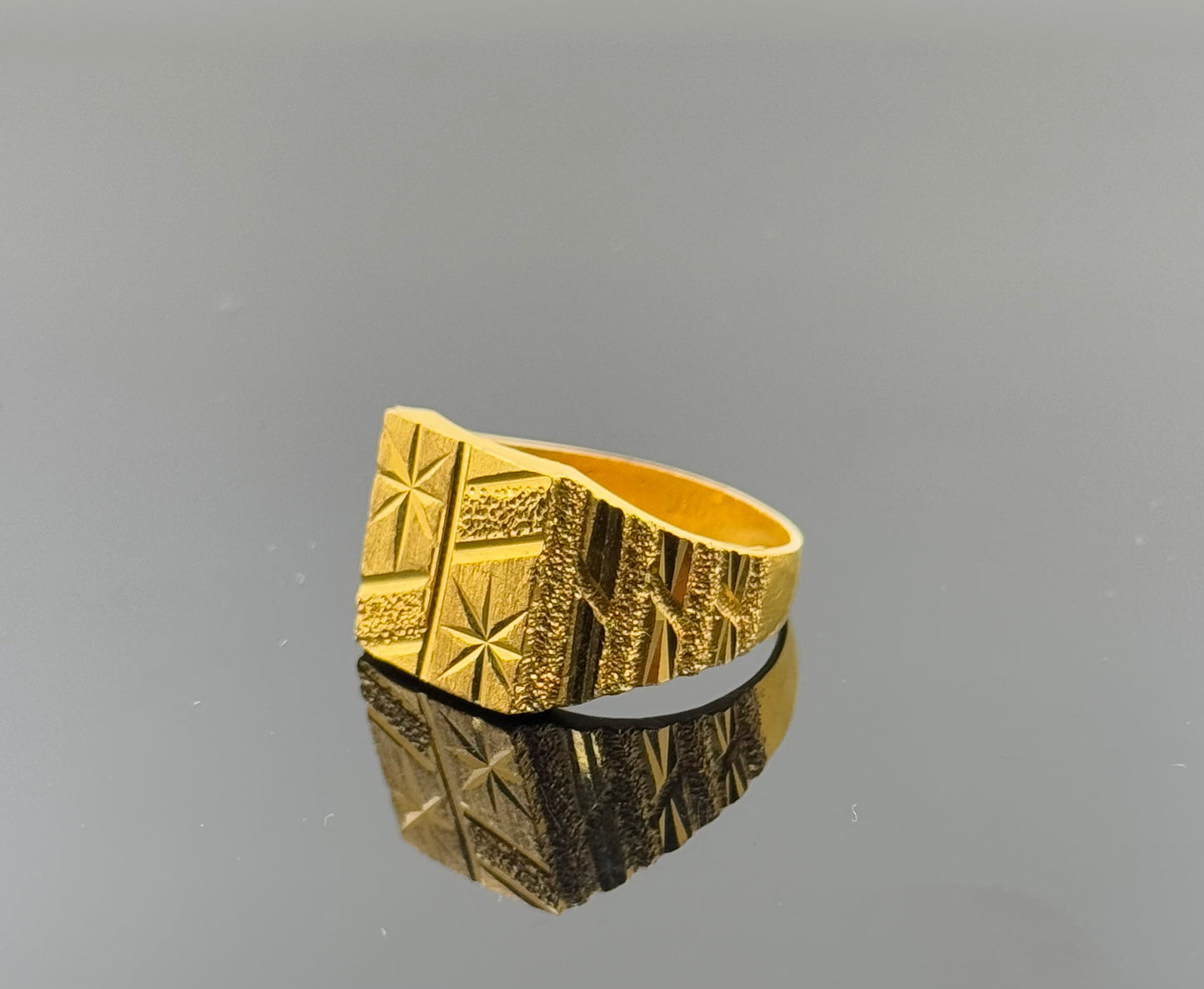 22k Elegant Men Geometric Design Ring gr1421