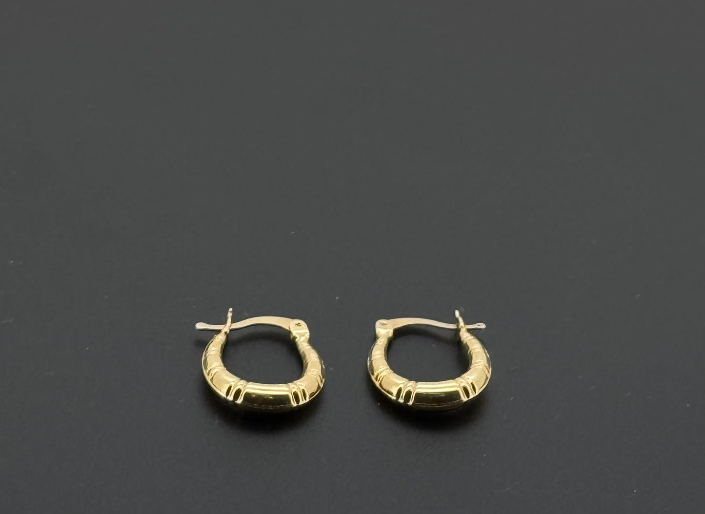 10K Modern Designer Hoop Earrings ME26