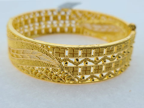 Traditional Bangles | Royal Dubai Jewellers