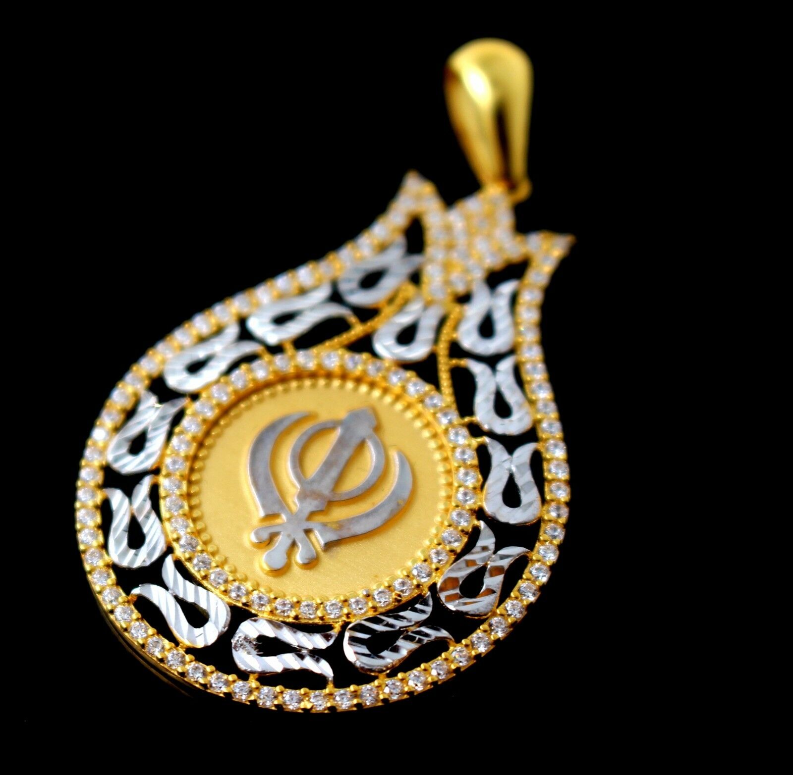 Ek onkar store pendant design