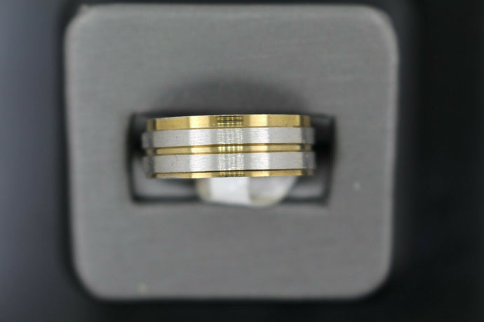 18k Solid Gold Elegant Ladies Modern Shiny Finish Band Ring R9365m - Royal Dubai Jewellers