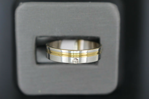 18k Solid Gold Elegant Ladies Modern Zirconia Shiny Finish Band Ring R9256m - Royal Dubai Jewellers