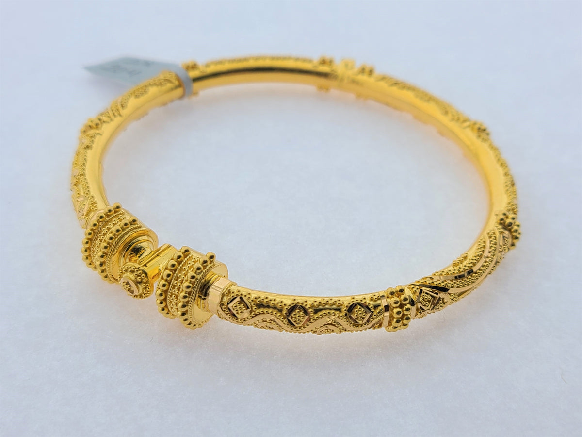 22K Solid Gold Designer Filigree Screw Bangle B9383 | Royal Dubai Jewellers