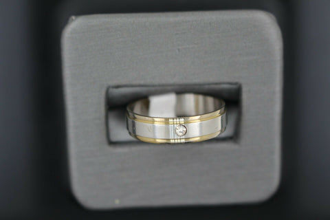 18k Solid Gold Elegant Ladies Modern Zirconia Shiny Finish Band Ring R9170m - Royal Dubai Jewellers