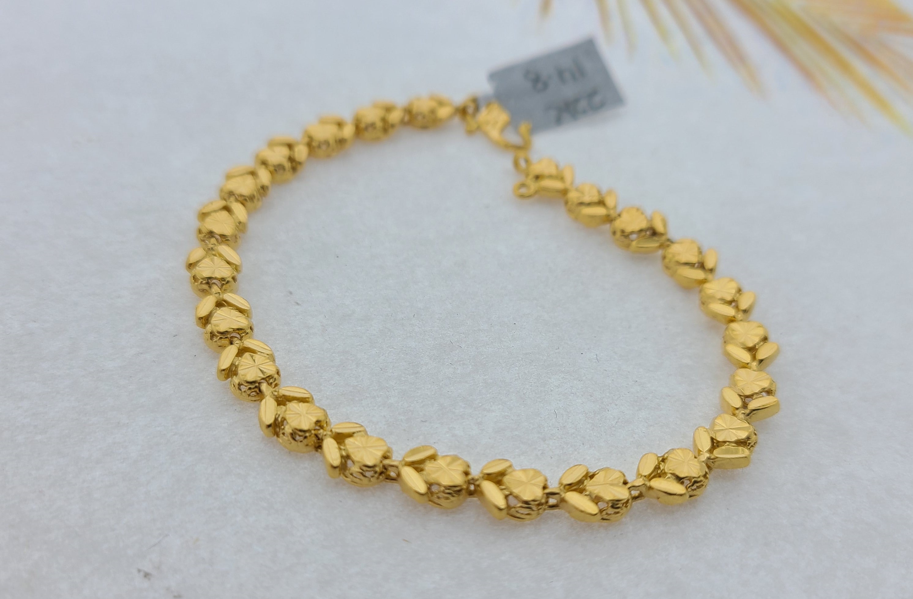 22K Solid Gold Heart Charm Bracelet B9155