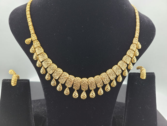 gold necklaces designs for women with price